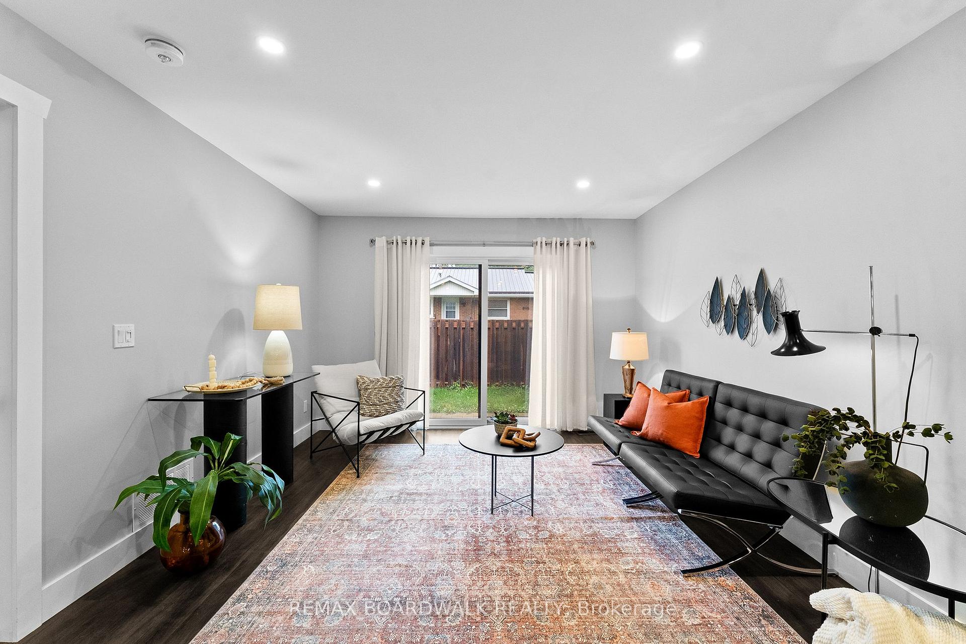 Photo 4 of Unit B, 32 David Street, Edwardsburgh/Cardinal, Edwardsburgh/Cardinal Twp — HOMEH