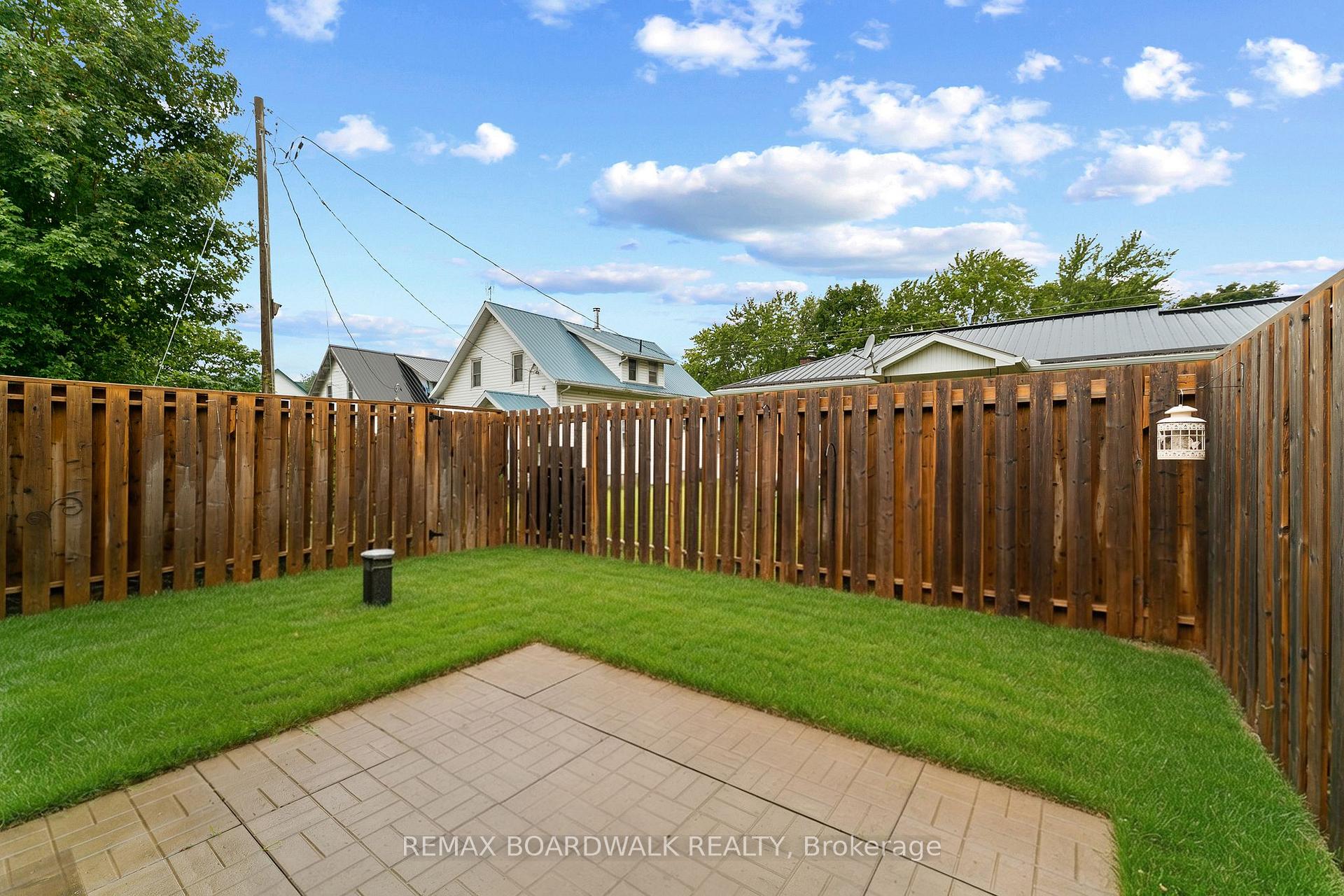 Photo 26 of Unit B, 32 David Street, Edwardsburgh/Cardinal, Edwardsburgh/Cardinal Twp — HOMEH
