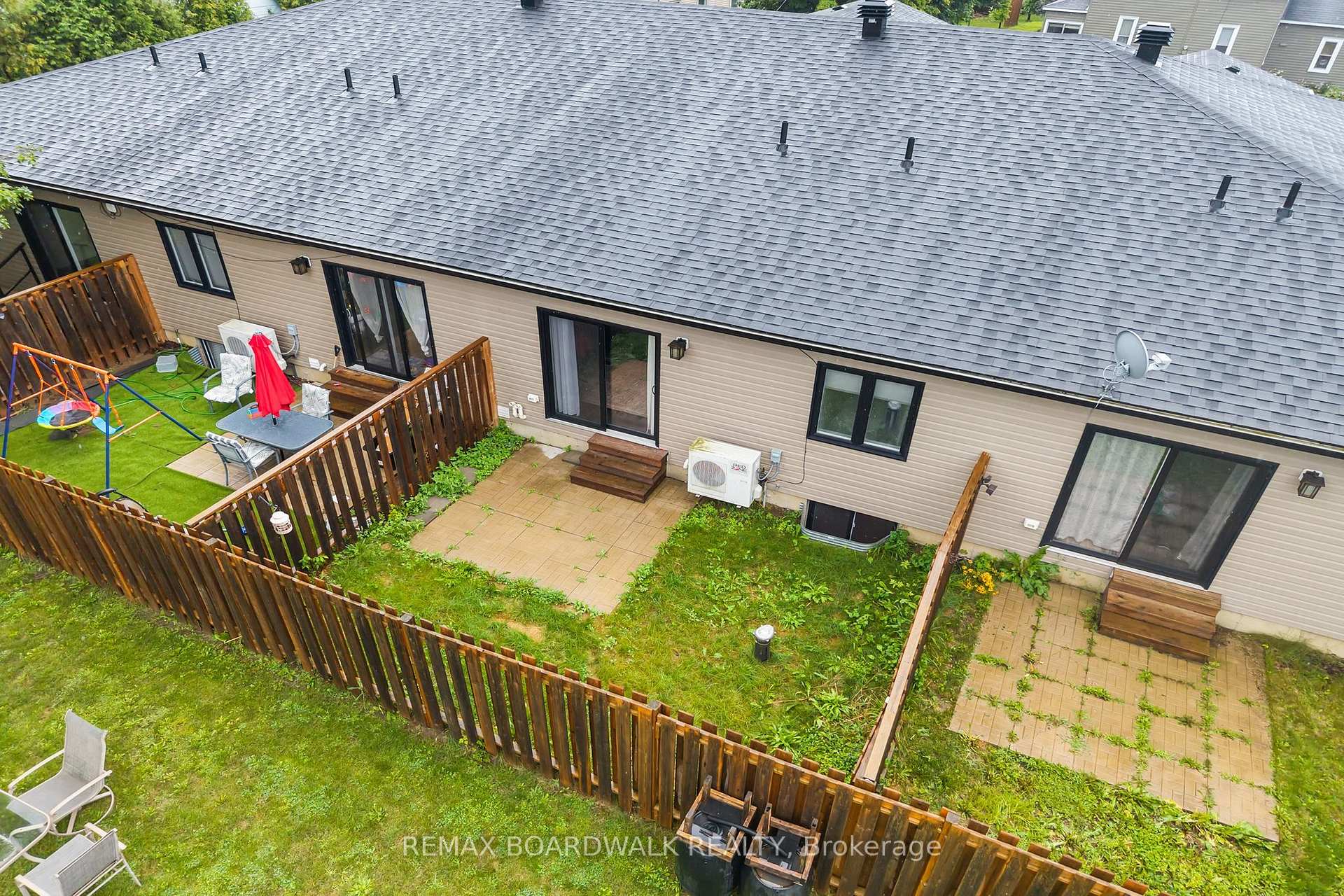 Photo 28 of Unit B, 32 David Street, Edwardsburgh/Cardinal, Edwardsburgh/Cardinal Twp — HOMEH