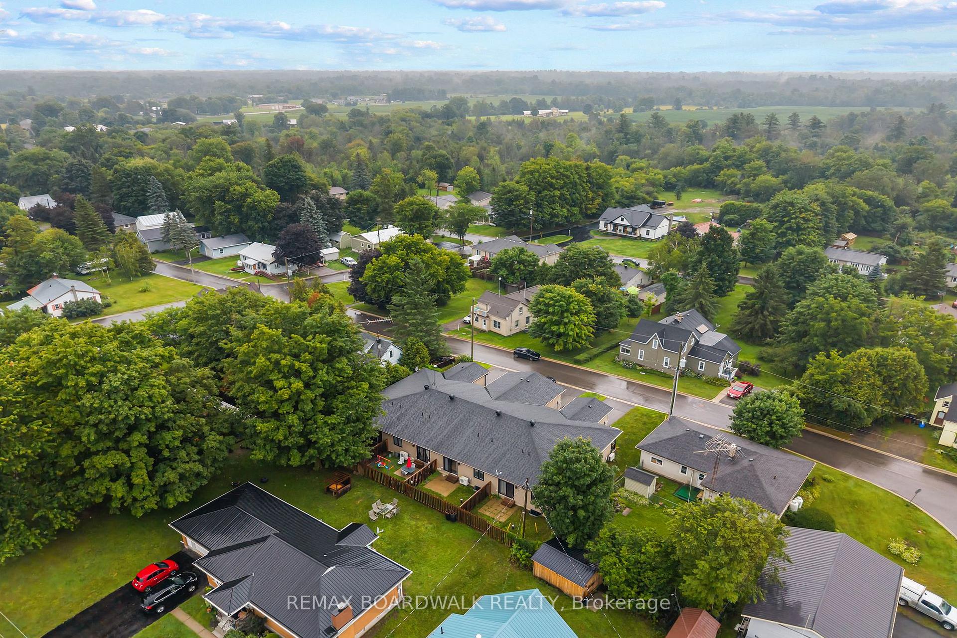 Photo 33 of Unit B, 32 David Street, Edwardsburgh/Cardinal, Edwardsburgh/Cardinal Twp — HOMEH