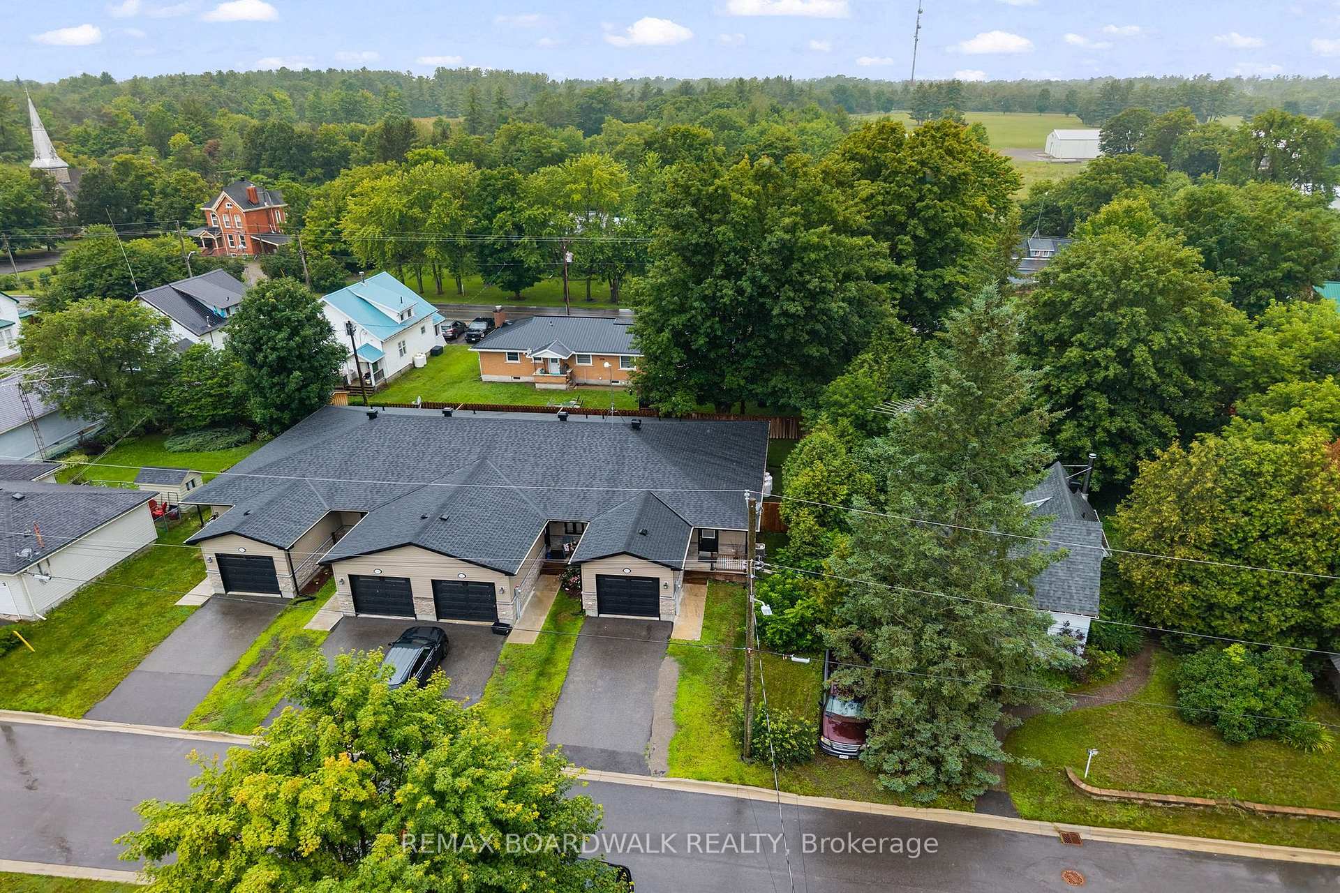 Photo 8 of Unit C, 32 David Street, Edwardsburgh/Cardinal, Edwardsburgh/Cardinal Twp — HOMEH