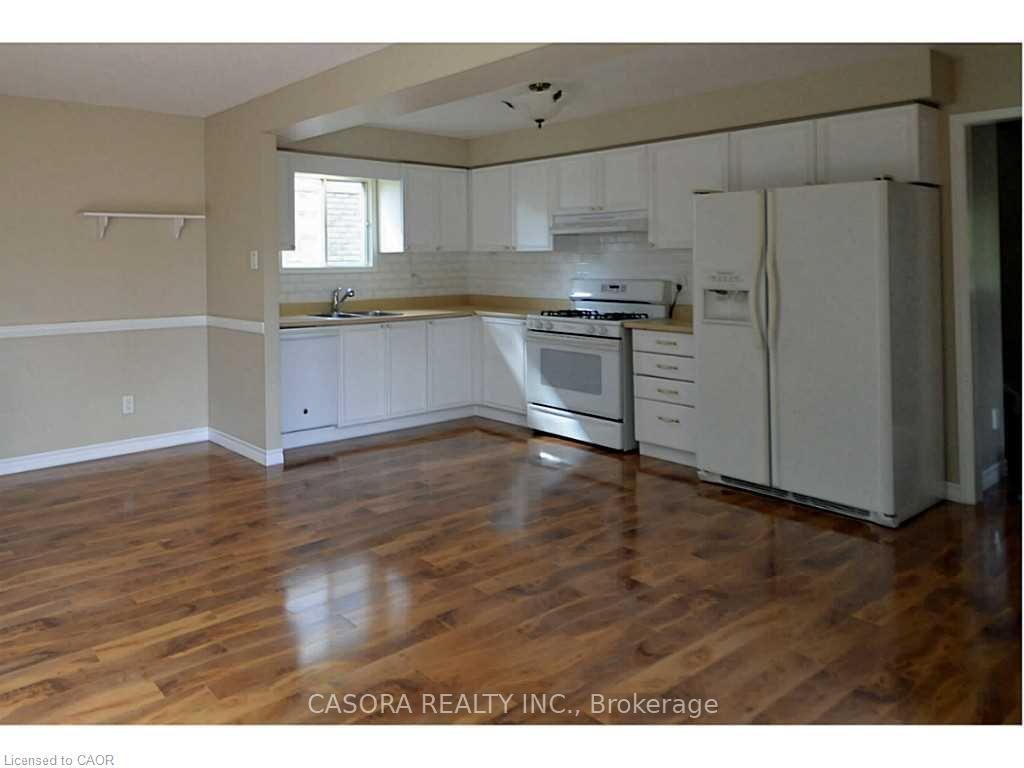 Photo 6 of 2461 Headon Forest Drive, Burlington, Headon — HOMEH