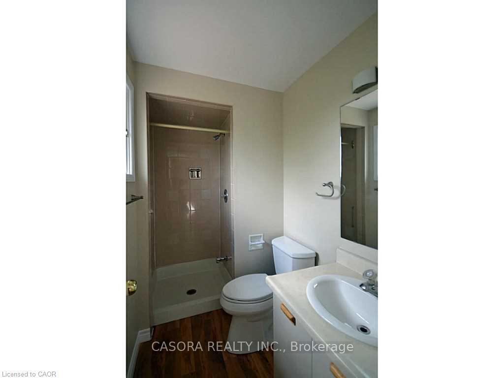 Photo 10 of 2461 Headon Forest Drive, Burlington, Headon — HOMEH