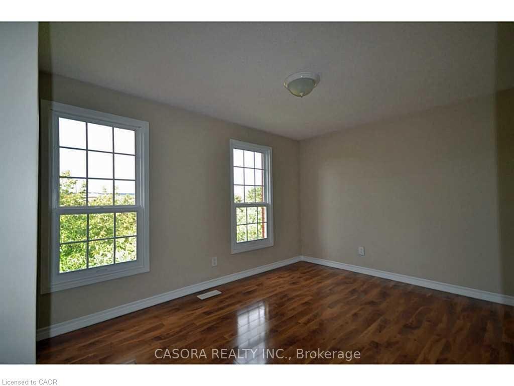 Photo 11 of 2461 Headon Forest Drive, Burlington, Headon — HOMEH