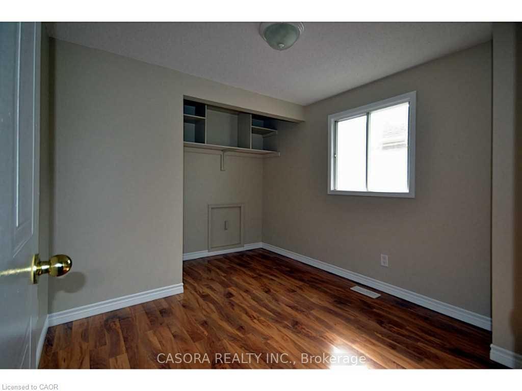 Photo 12 of 2461 Headon Forest Drive, Burlington, Headon — HOMEH