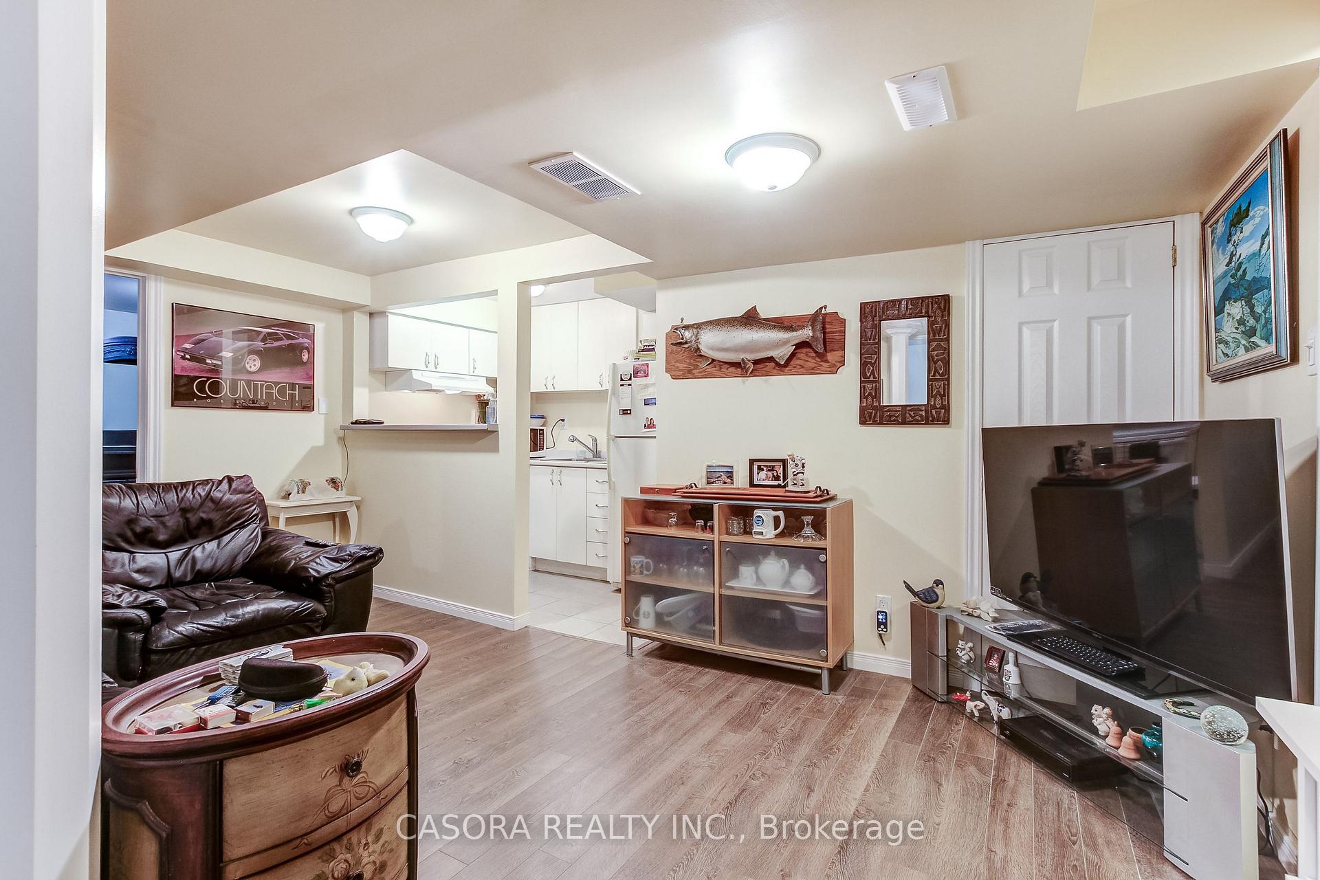 Photo 15 of 2461 Headon Forest Drive, Burlington, Headon — HOMEH