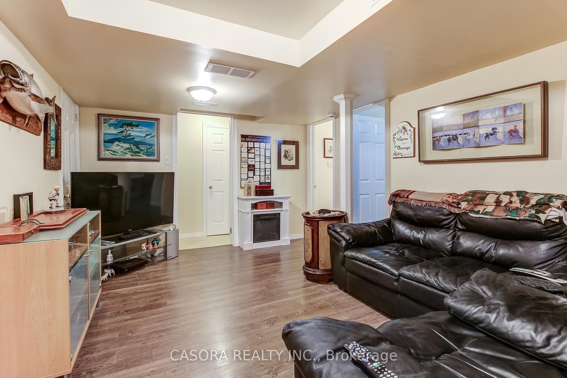 Photo 16 of 2461 Headon Forest Drive, Burlington, Headon — HOMEH