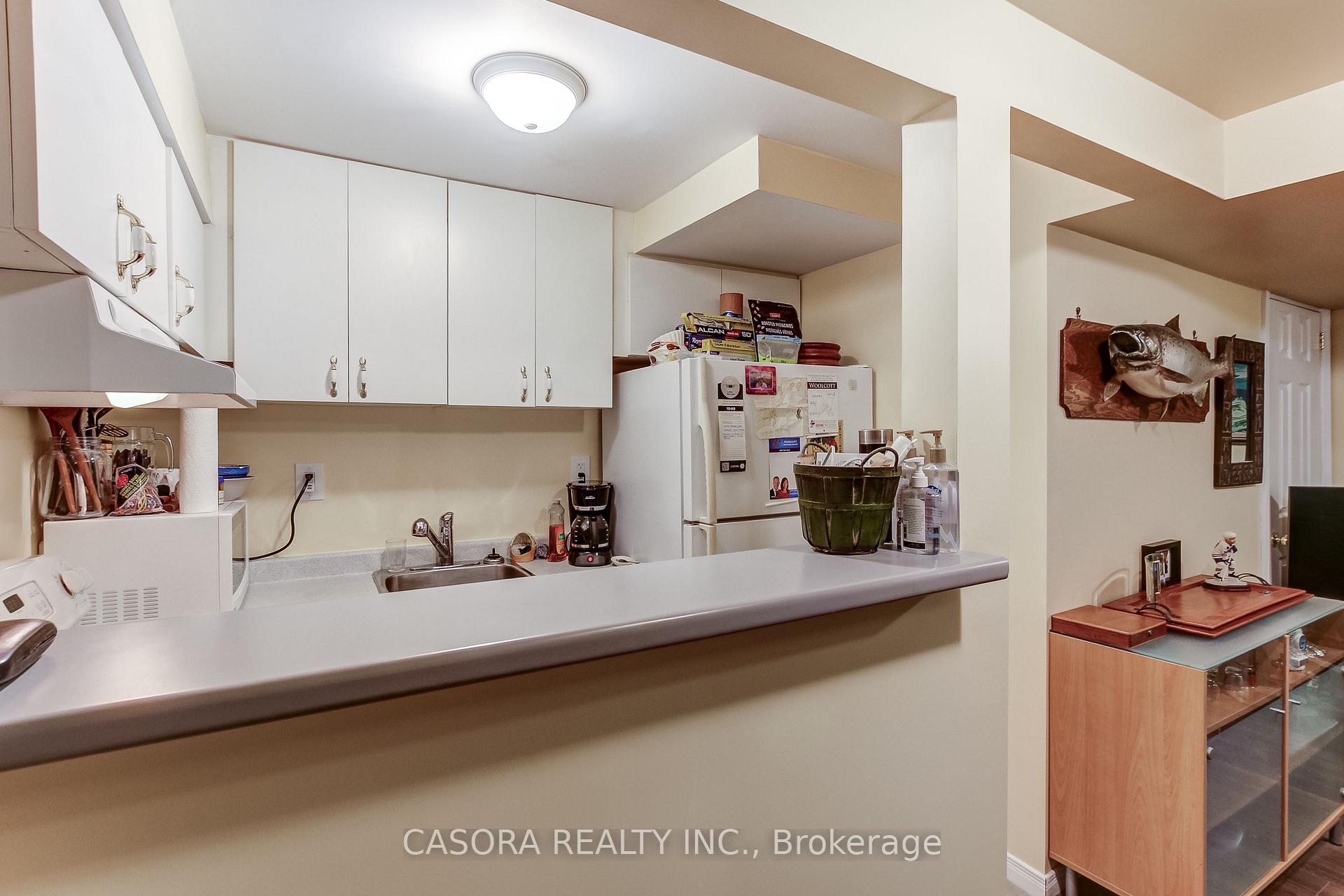 Photo 18 of 2461 Headon Forest Drive, Burlington, Headon — HOMEH