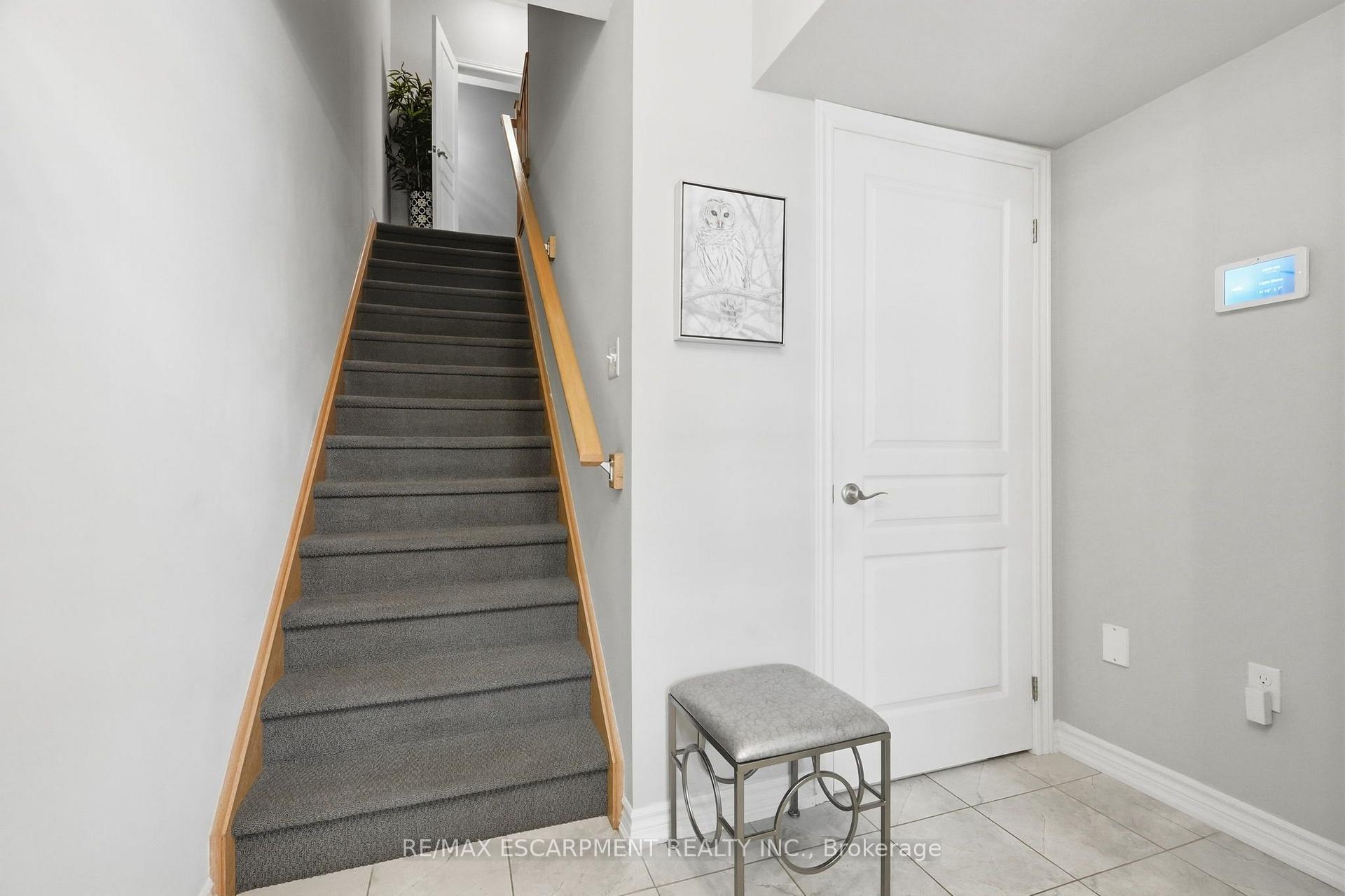 Photo 5 of 87 Hugill Way, Hamilton, Waterdown — HOMEH