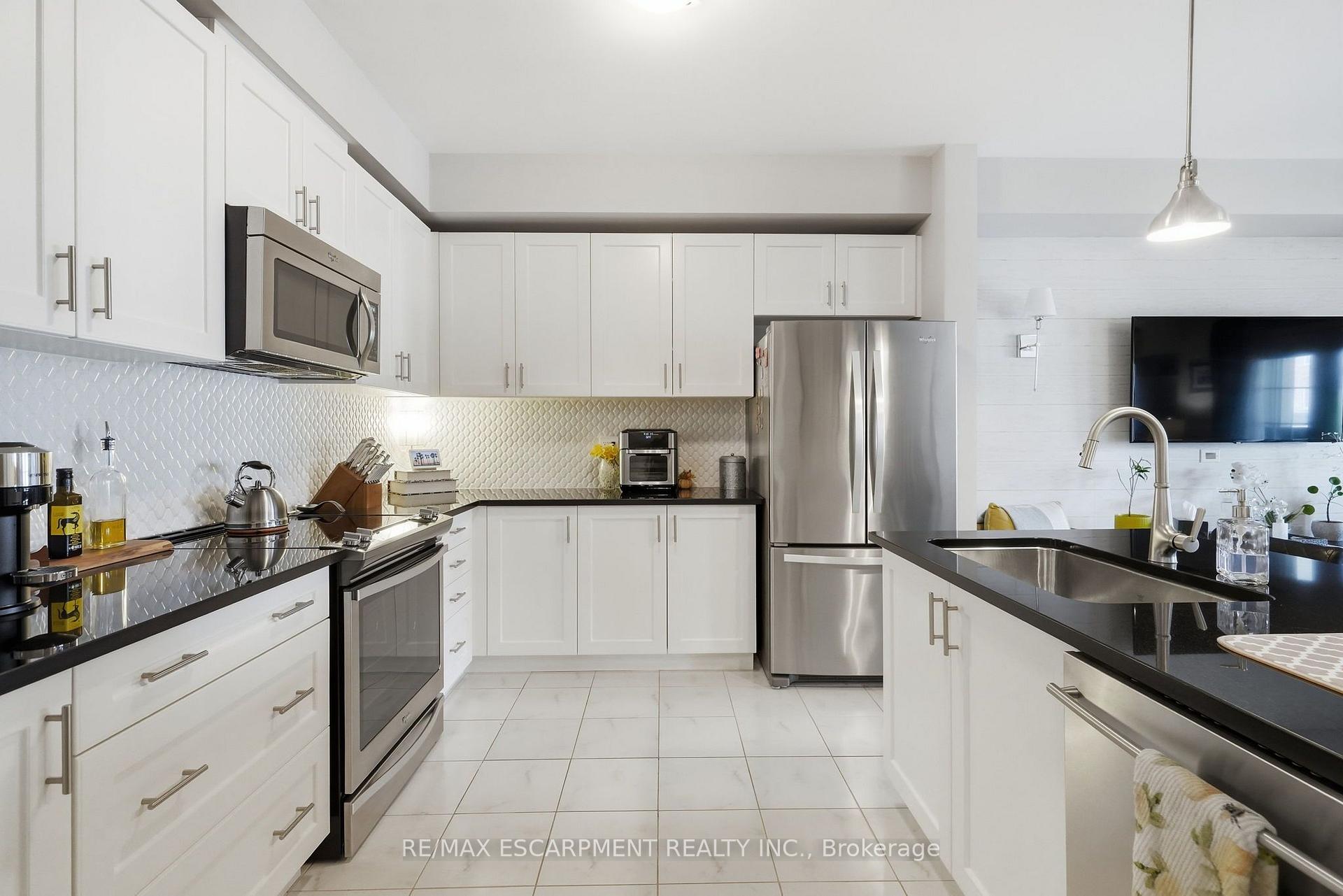 Photo 6 of 87 Hugill Way, Hamilton, Waterdown — HOMEH