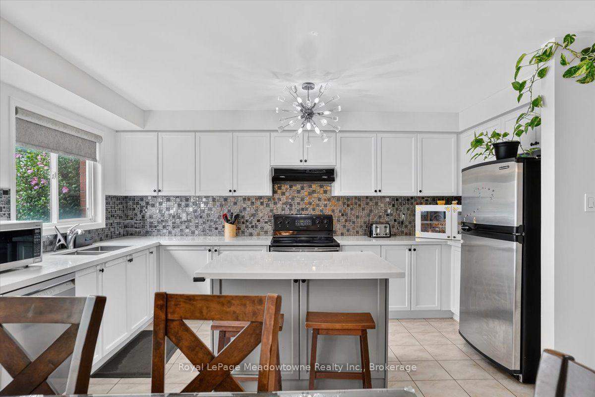 Photo 4 of 1138 Charlton Way, Milton, Dempsey — HOMEH