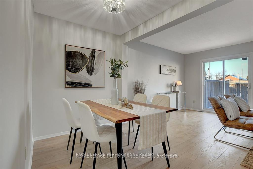 Photo 2 of 2603 Pimlico Crescent, Ottawa, Emerald Woods/Sawmill Creek — HOMEH