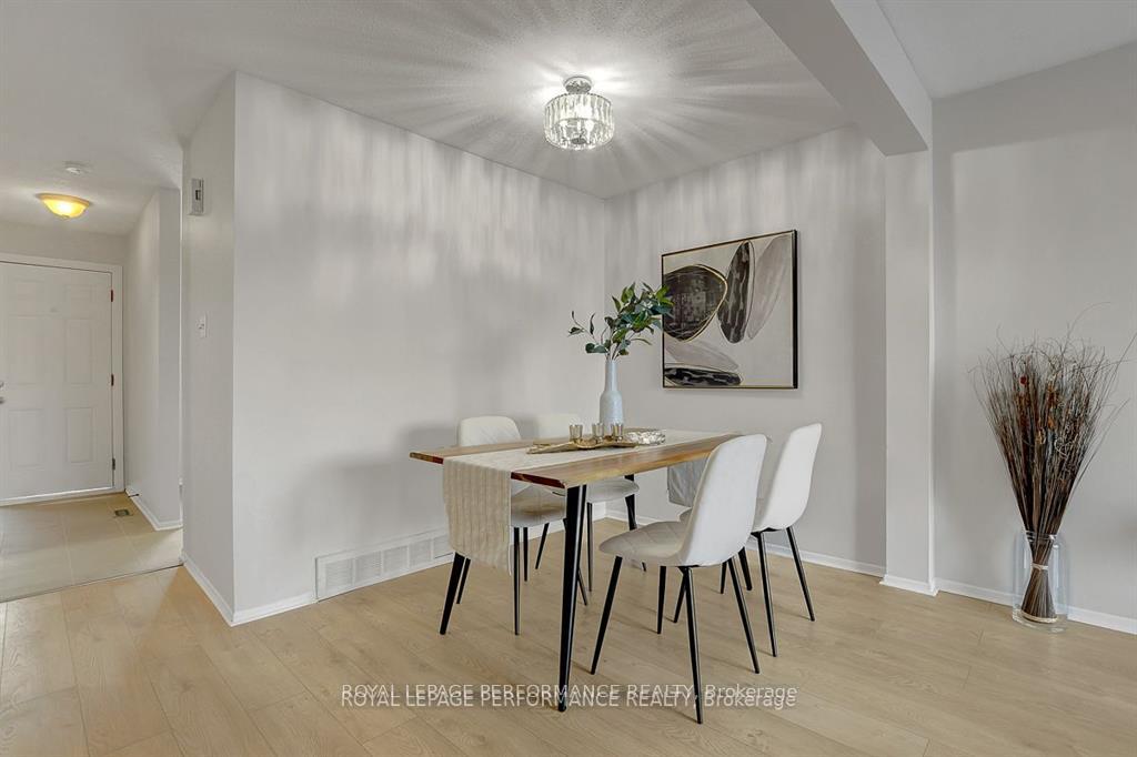 Photo 3 of 2603 Pimlico Crescent, Ottawa, Emerald Woods/Sawmill Creek — HOMEH