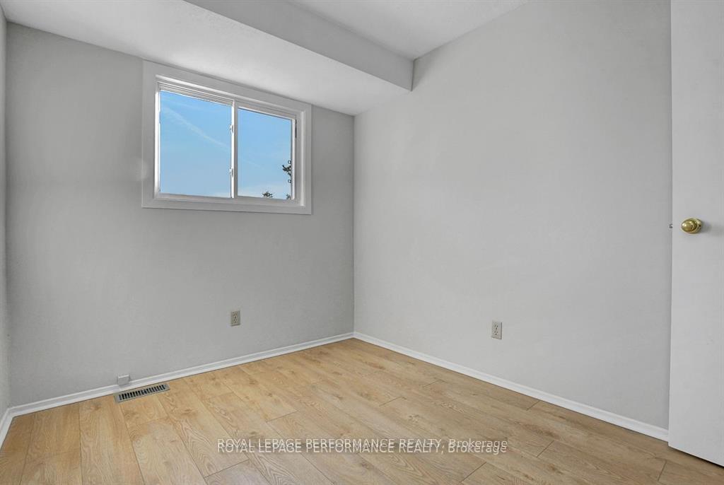 Photo 17 of 2603 Pimlico Crescent, Ottawa, Emerald Woods/Sawmill Creek — HOMEH