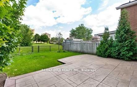 Photo 3 of 36 Windmill Boulevard, Brampton, Fletcher's Creek South — HOMEH
