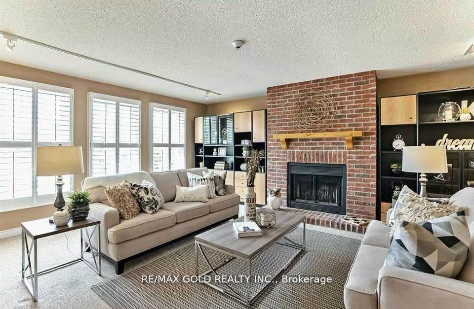 Photo 13 of 36 Windmill Boulevard, Brampton, Fletcher's Creek South — HOMEH