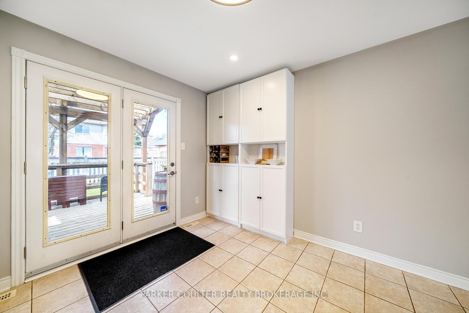 Photo 12 of 216 Mapleton Avenue, Barrie, Holly — HOMEH