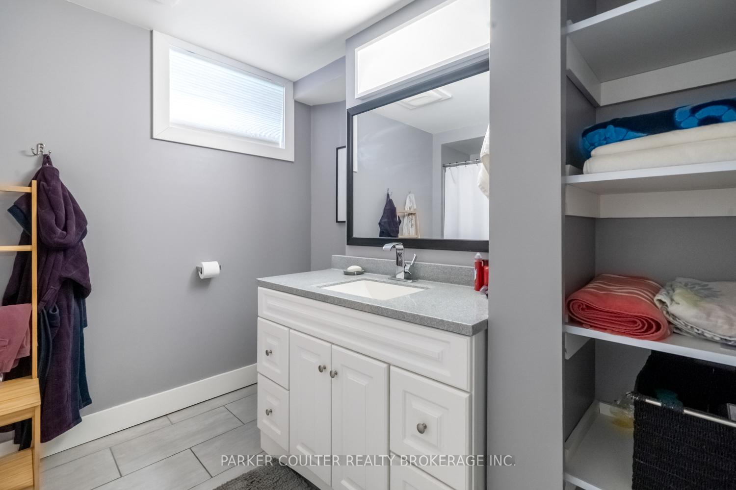 Photo 18 of 216 Mapleton Avenue, Barrie, Holly — HOMEH