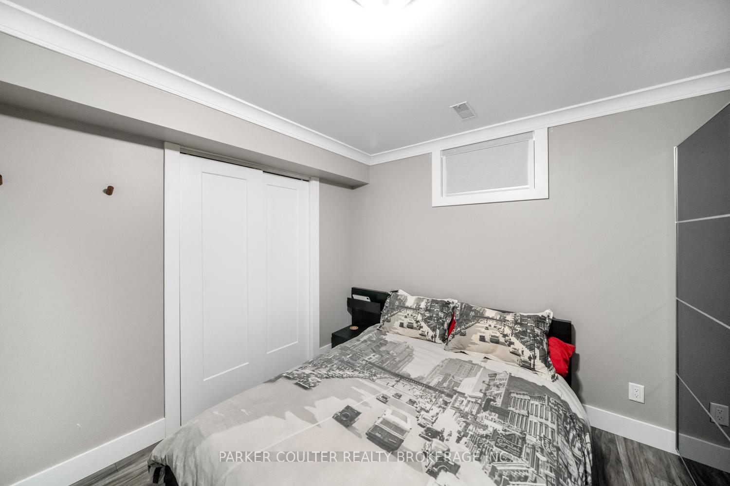 Photo 22 of 216 Mapleton Avenue, Barrie, Holly — HOMEH