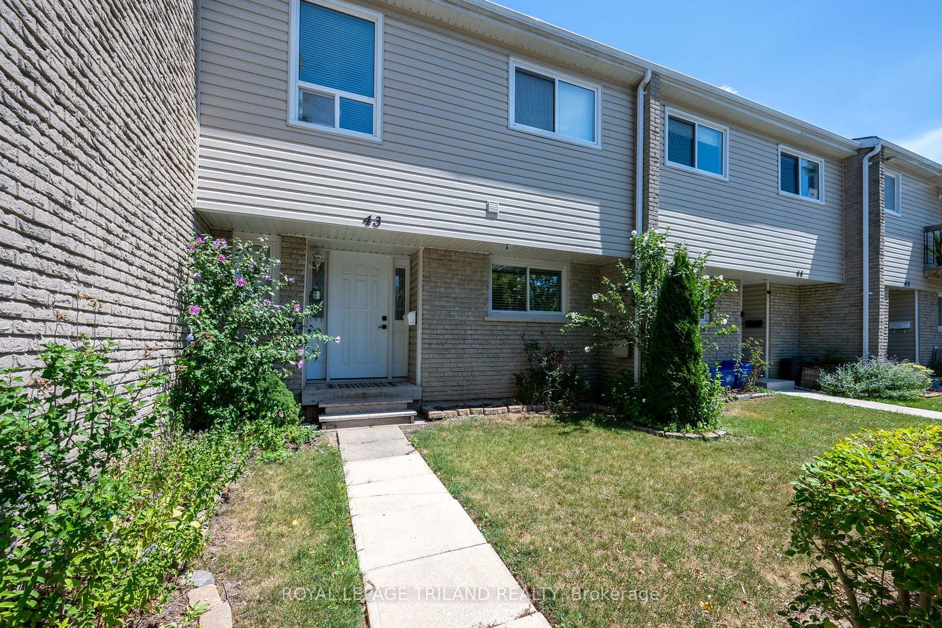 Photo of Unit 43, 711 Osgoode Drive