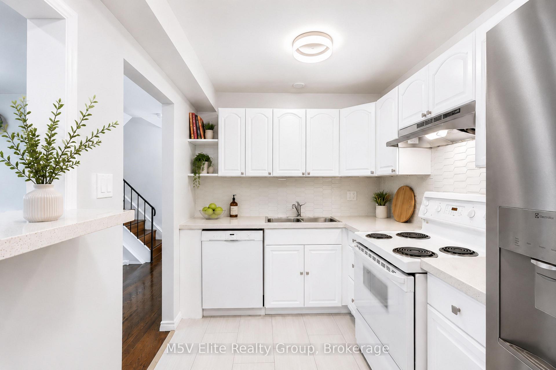 Photo 7 of Unit 2, 105 Dovedale Drive, Whitby, Downtown Whitby — HOMEH