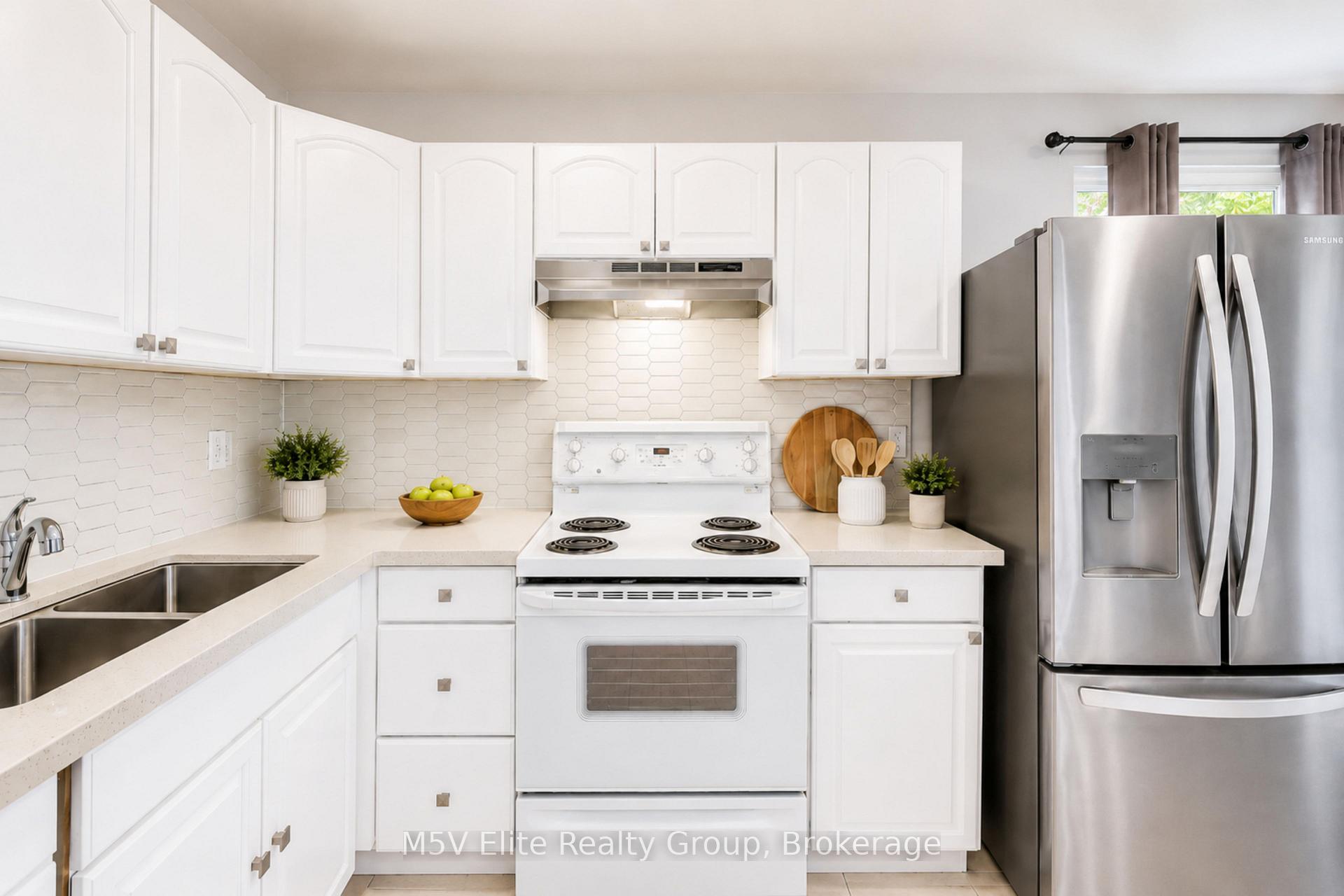 Photo 9 of Unit 2, 105 Dovedale Drive, Whitby, Downtown Whitby — HOMEH