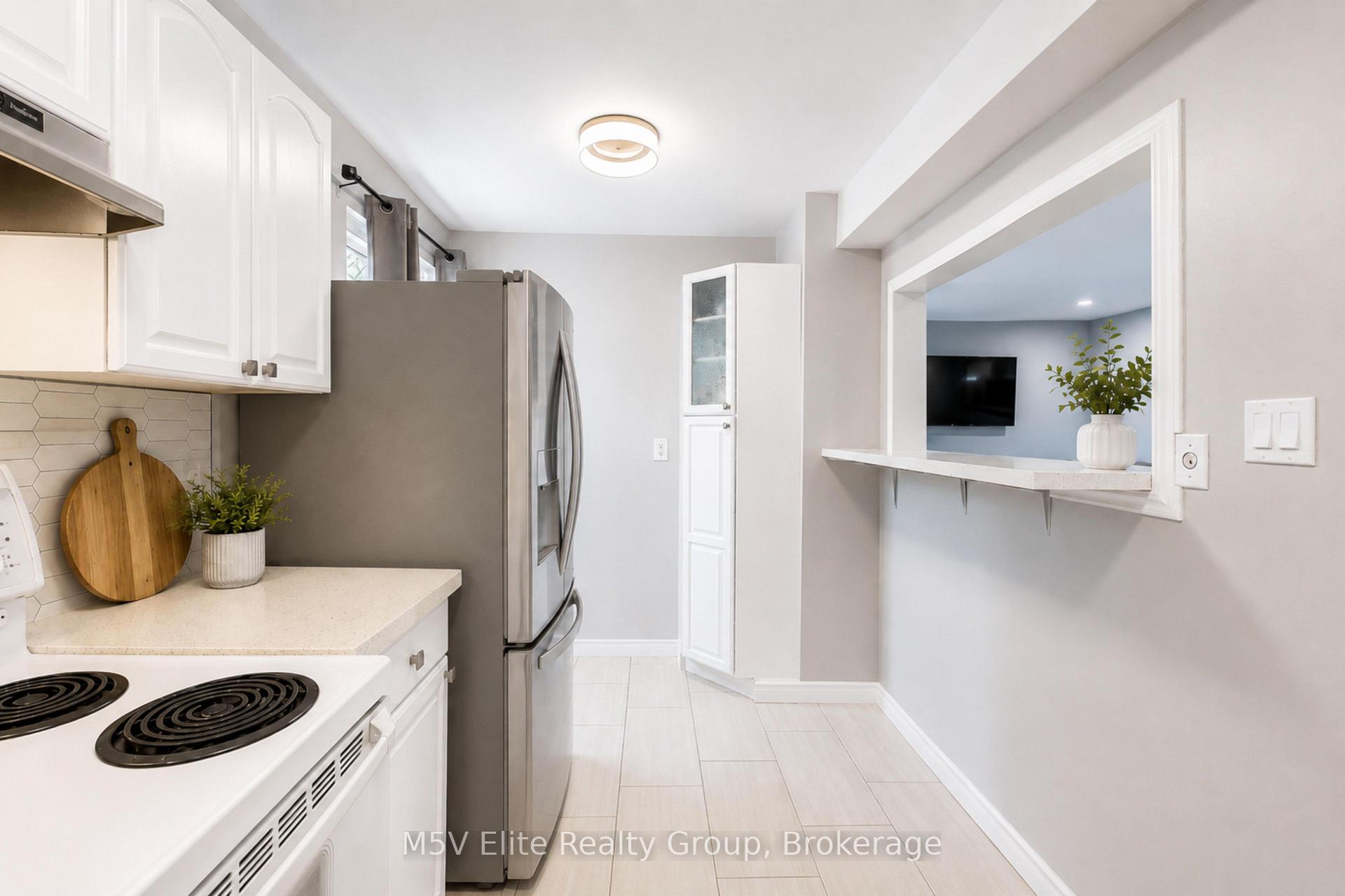Photo 11 of Unit 2, 105 Dovedale Drive, Whitby, Downtown Whitby — HOMEH