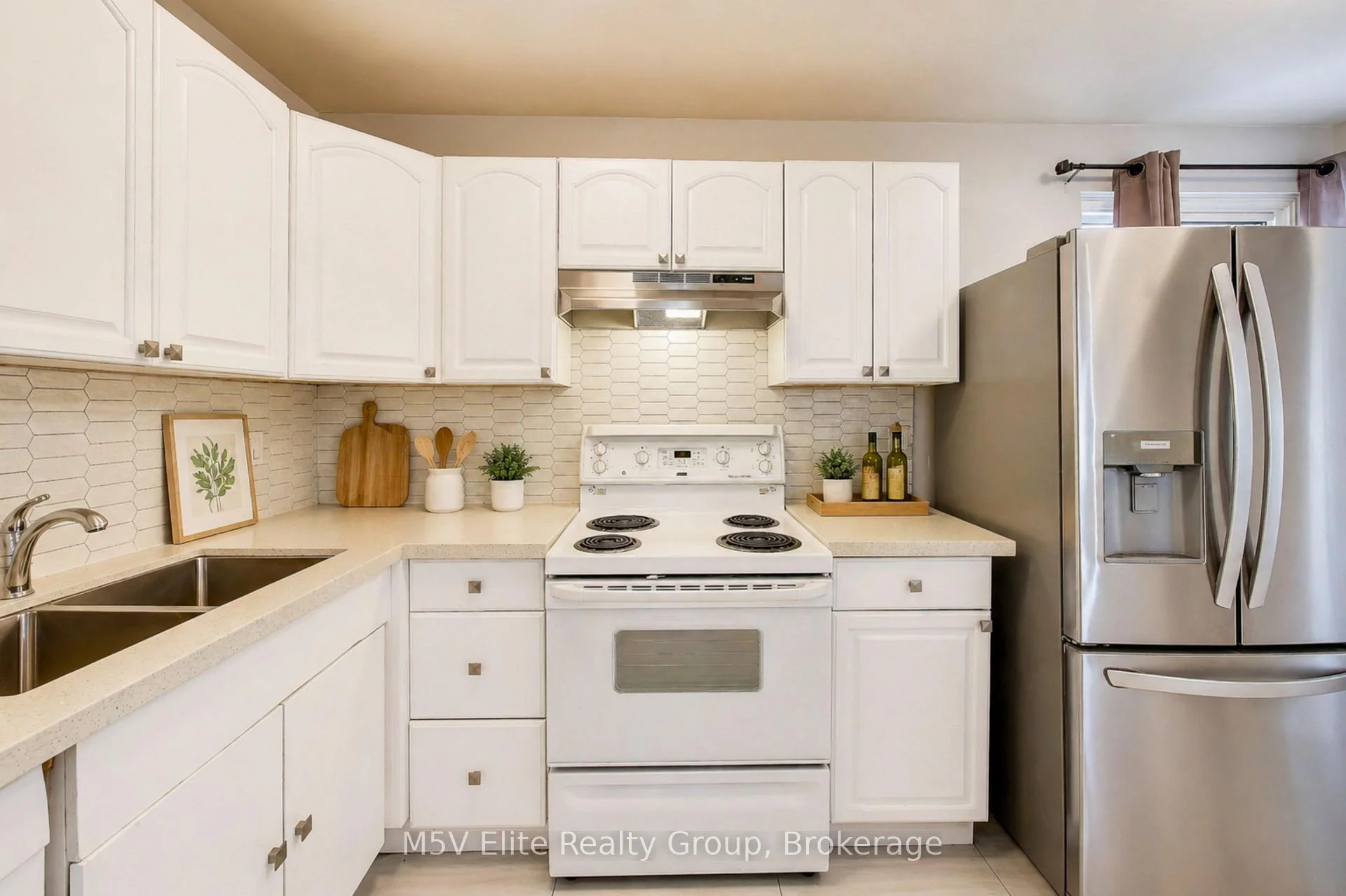 Photo 14 of Unit 2, 105 Dovedale Drive, Whitby, Downtown Whitby — HOMEH