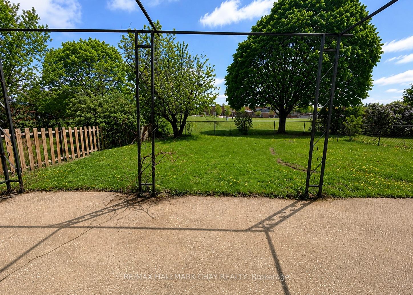 Photo 38 of 19 Carol Road, Barrie, Allandale Heights — HOMEH