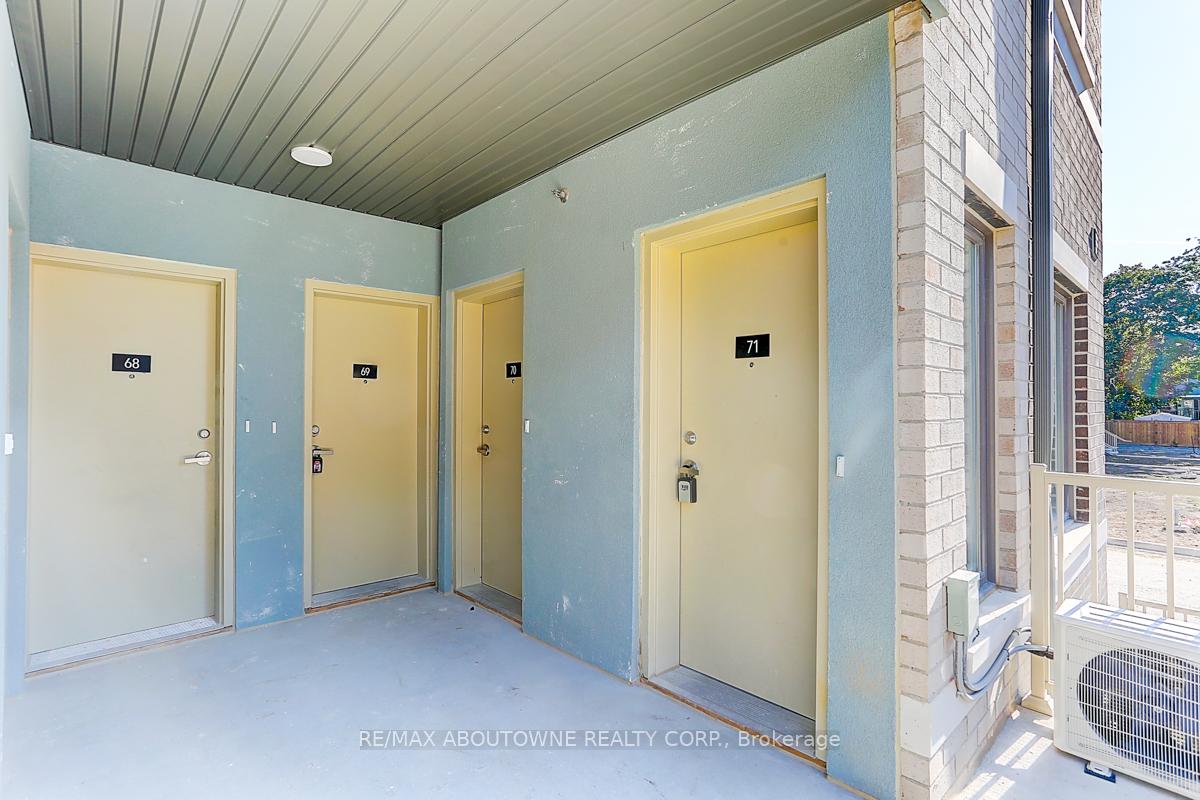 Photo 2 of Unit 71, 5 William Jackson Way, Etobicoke, New Toronto — HOMEH