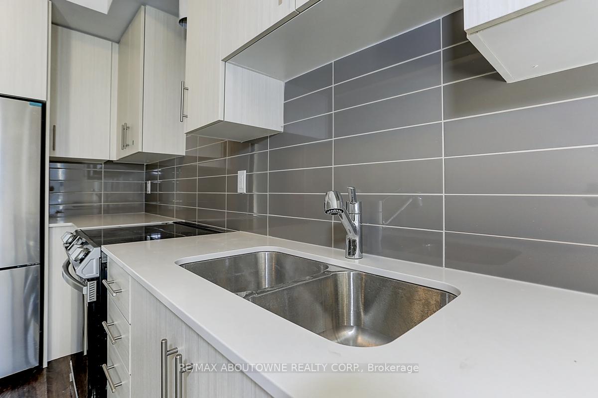 Photo 11 of Unit 71, 5 William Jackson Way, Etobicoke, New Toronto — HOMEH