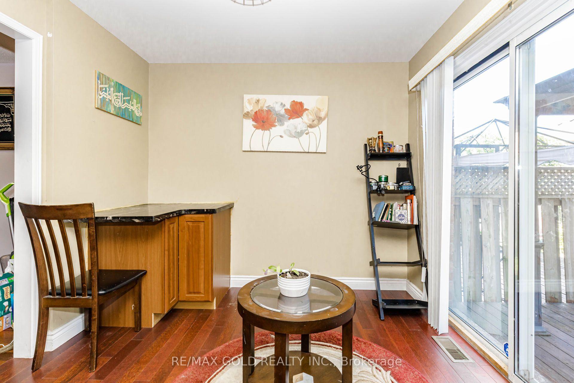 Photo 21 of 12 Mccleave Crescent, Brampton, Fletcher's West — HOMEH