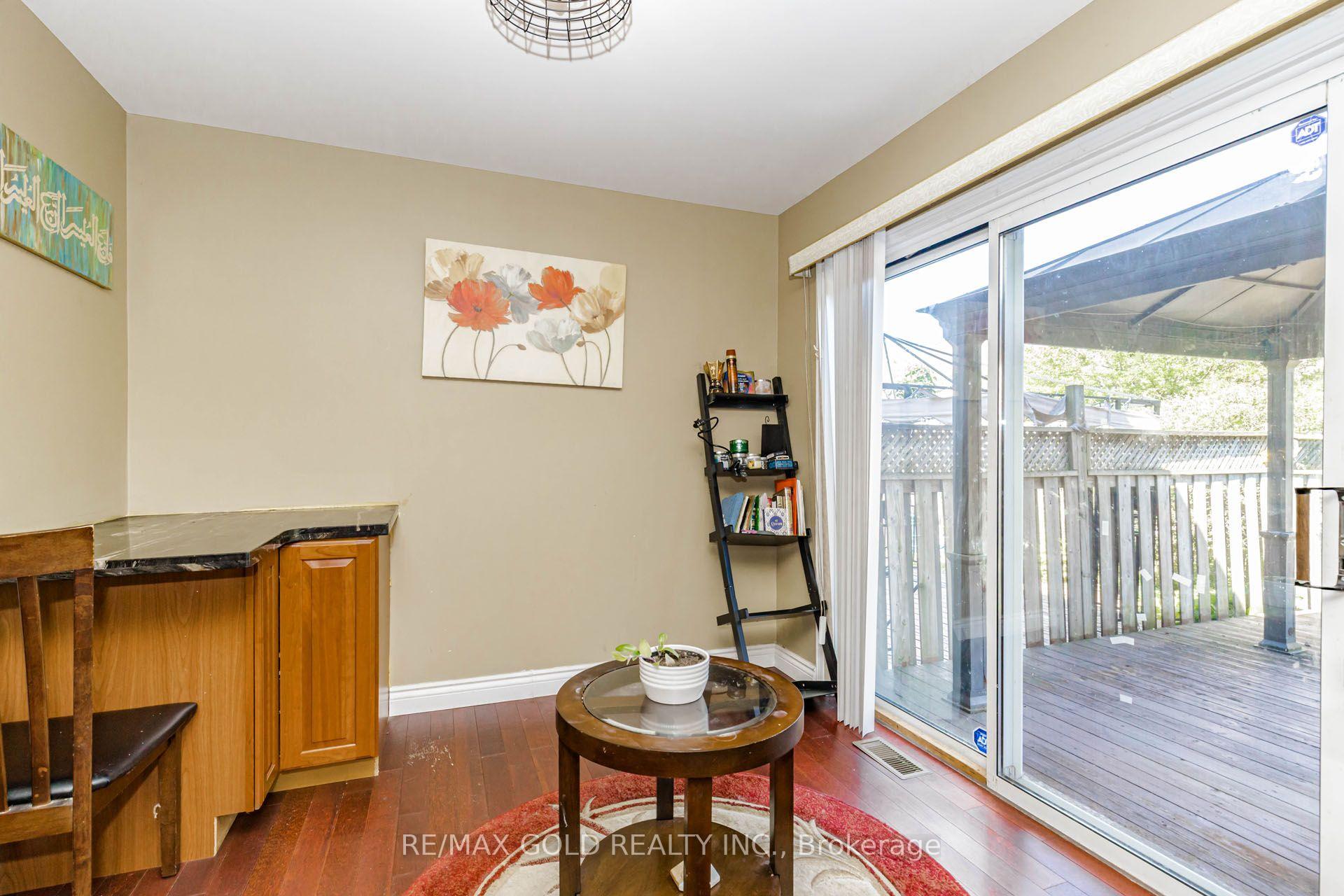 Photo 22 of 12 Mccleave Crescent, Brampton, Fletcher's West — HOMEH