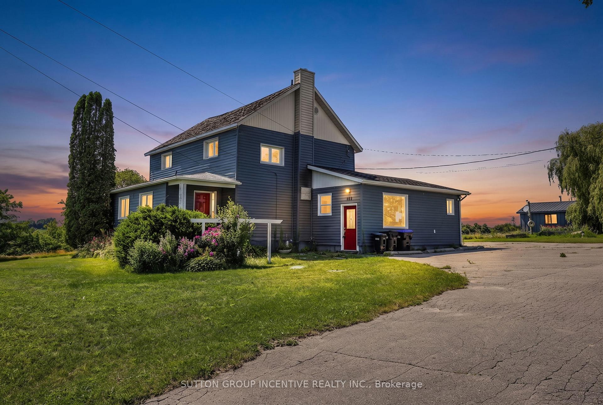 Photo of 160 Rue Lafontaine Road W