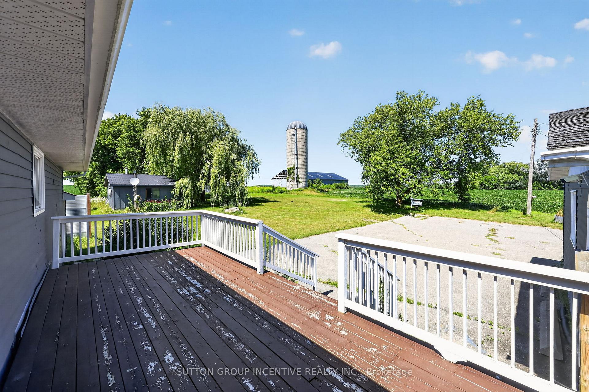 Photo 4 of 160 Rue Lafontaine Road W, Tiny, Rural Tiny — HOMEH