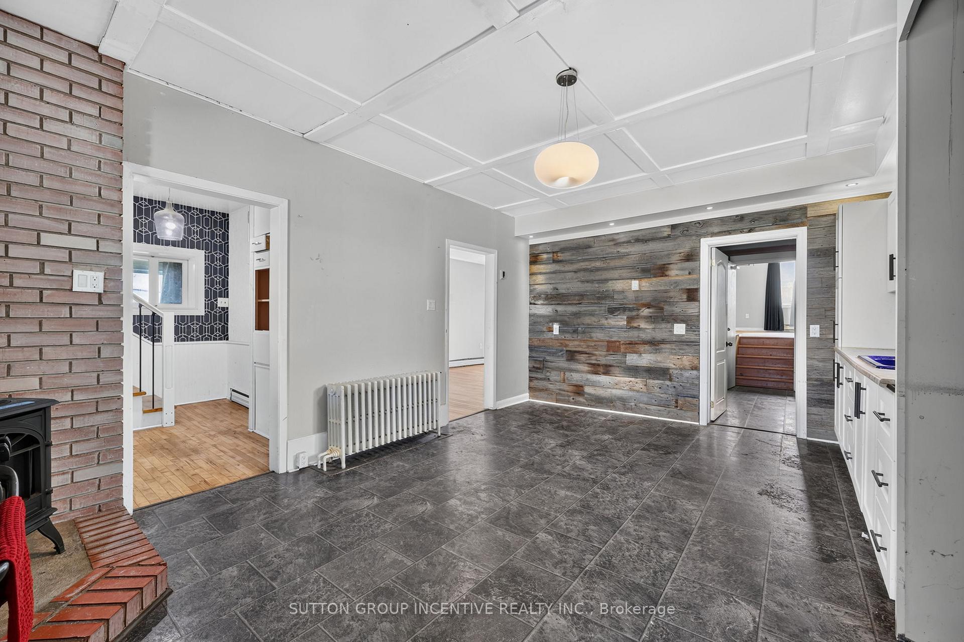 Photo 12 of 160 Rue Lafontaine Road W, Tiny, Rural Tiny — HOMEH