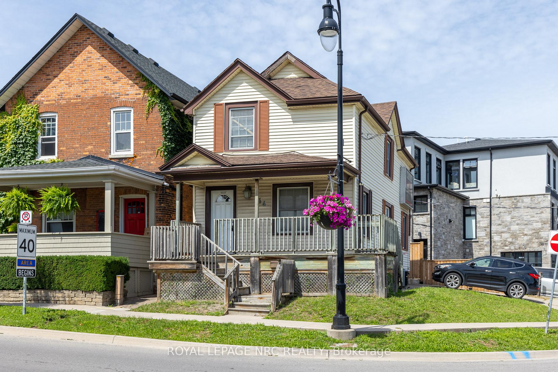 Photo 2 of 44 Carlisle Street, St. Catharines, Downtown — HOMEH