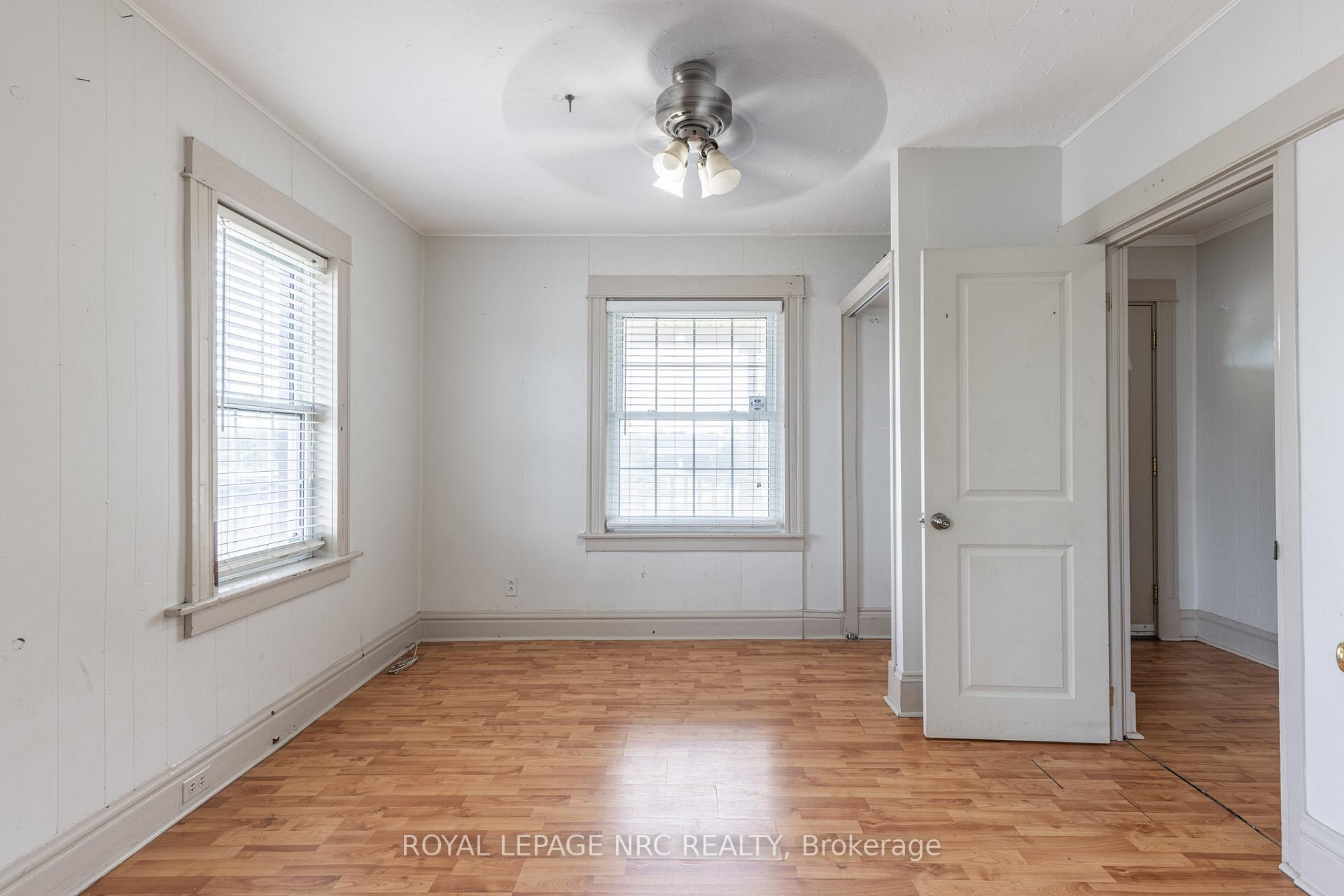 Photo 6 of 44 Carlisle Street, St. Catharines, Downtown — HOMEH