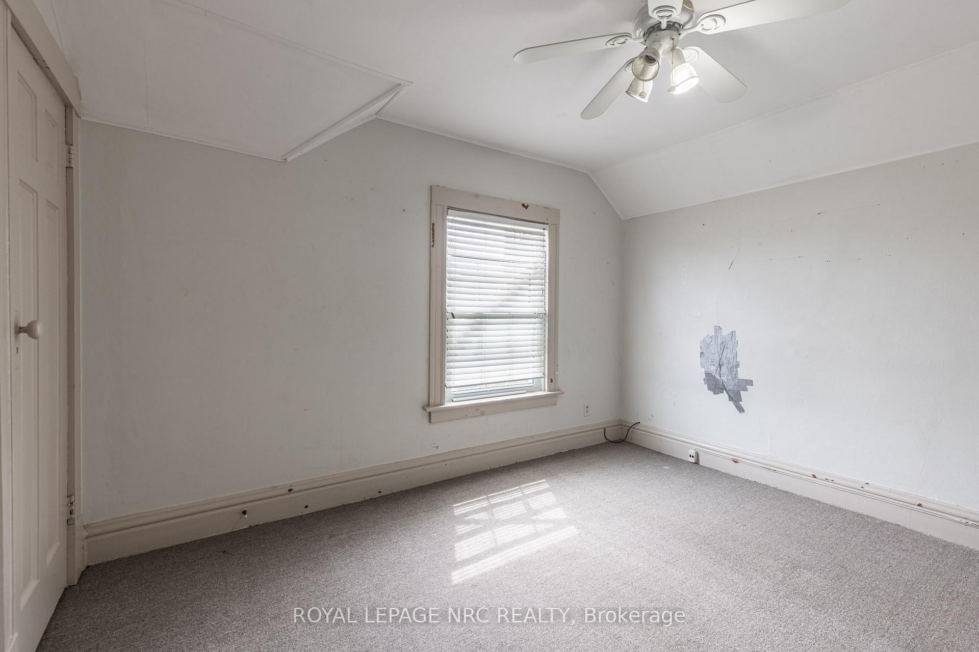 Photo 23 of 44 Carlisle Street, St. Catharines, Downtown — HOMEH