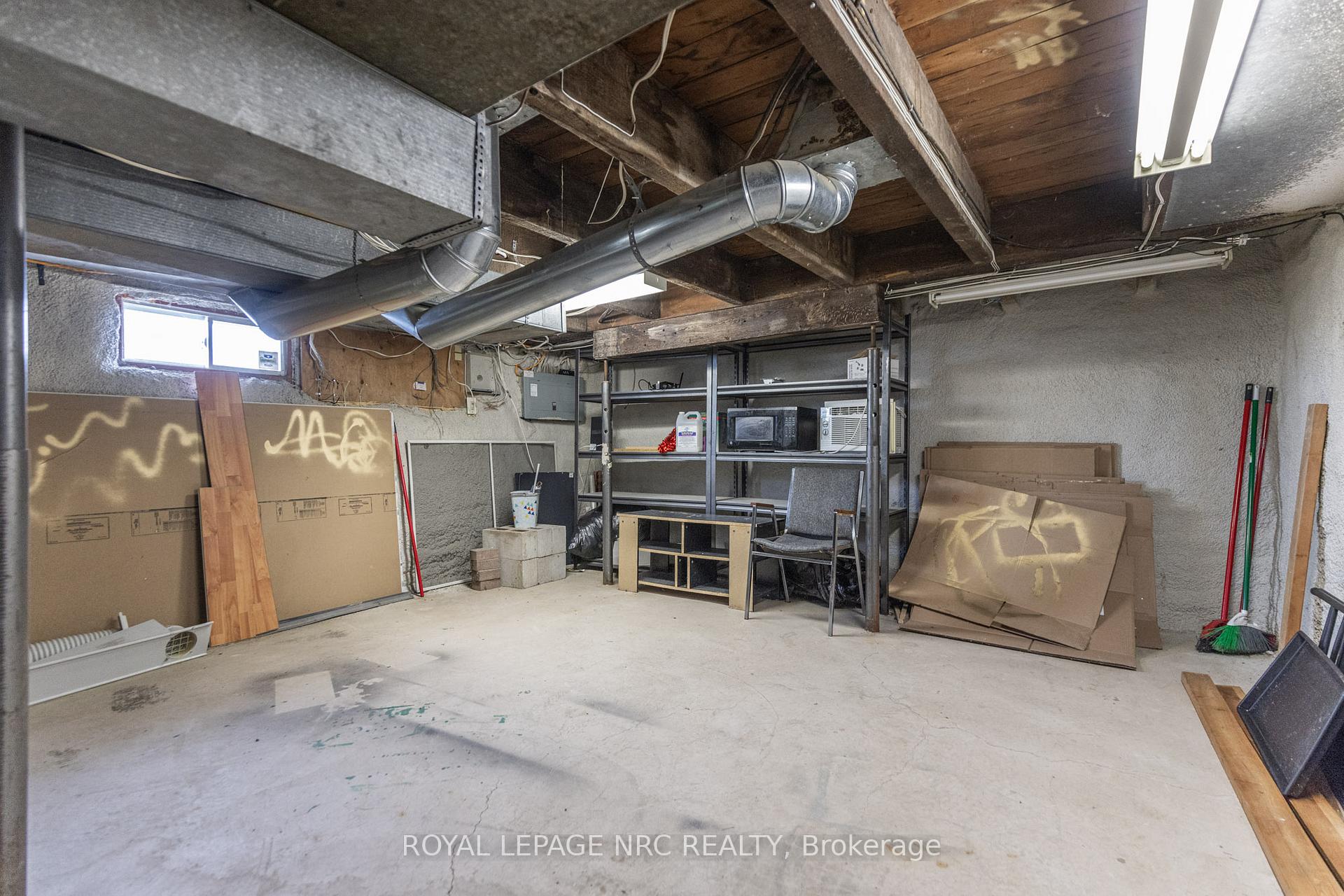 Photo 26 of 44 Carlisle Street, St. Catharines, Downtown — HOMEH