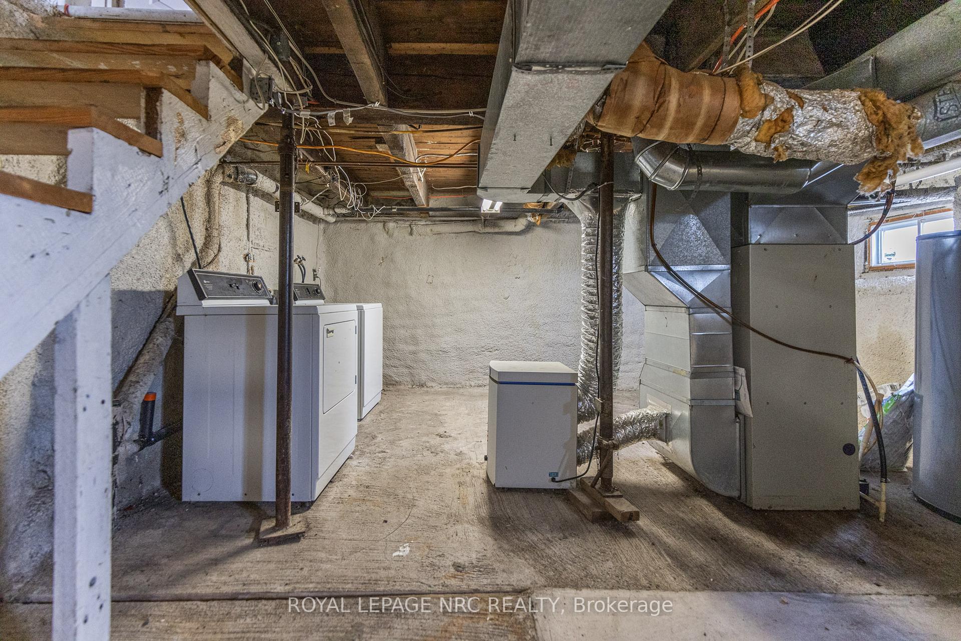 Photo 28 of 44 Carlisle Street, St. Catharines, Downtown — HOMEH
