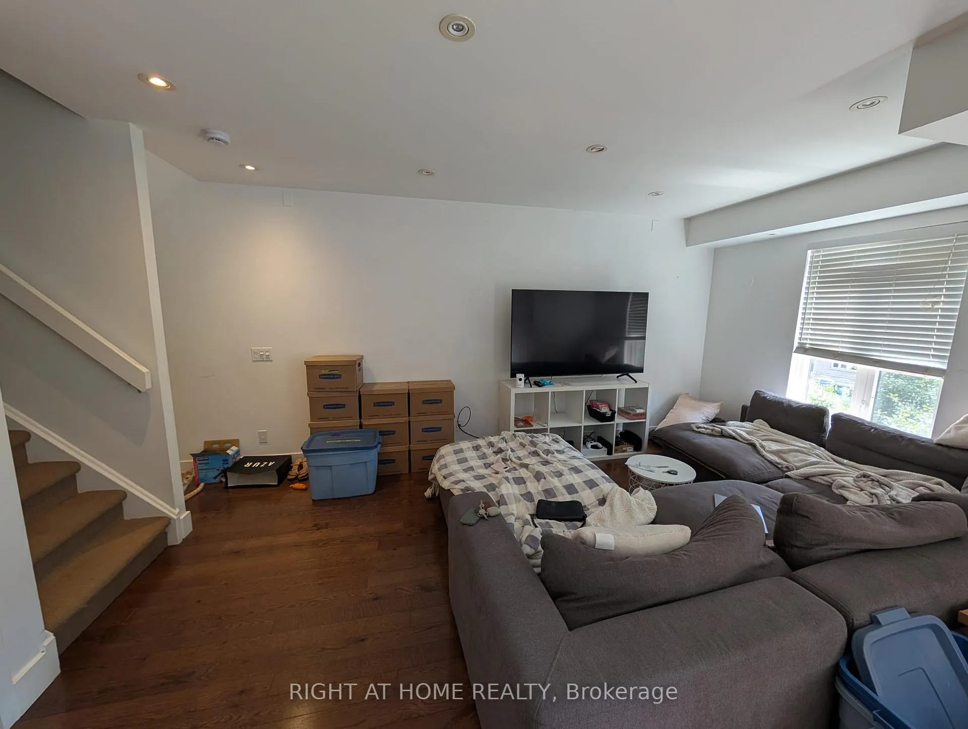 Photo 6 of Unit 425, 34 Western Battery Road, Toronto, Niagara — HOMEH