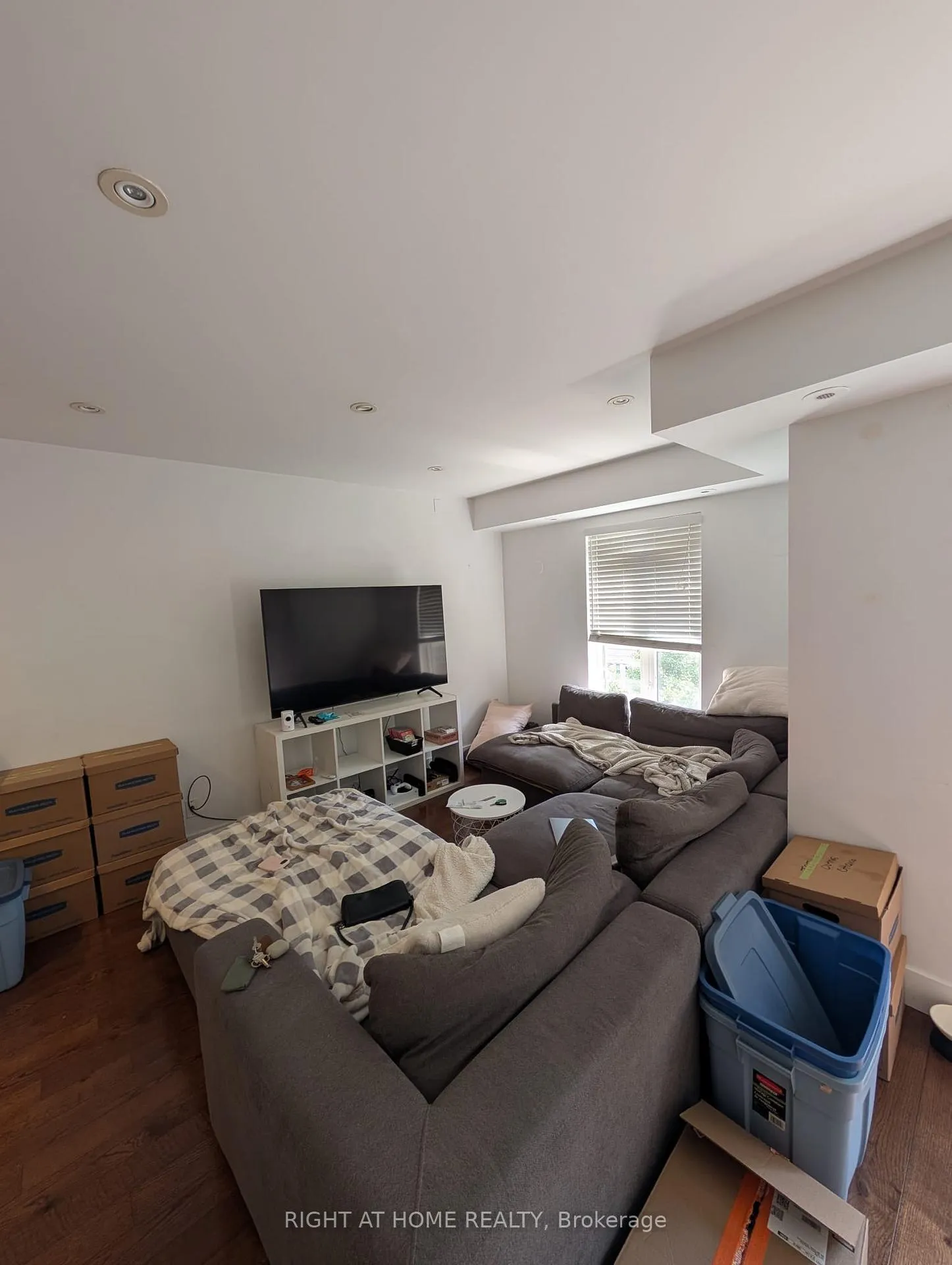 Photo 7 of Unit 425, 34 Western Battery Road, Toronto, Niagara — HOMEH
