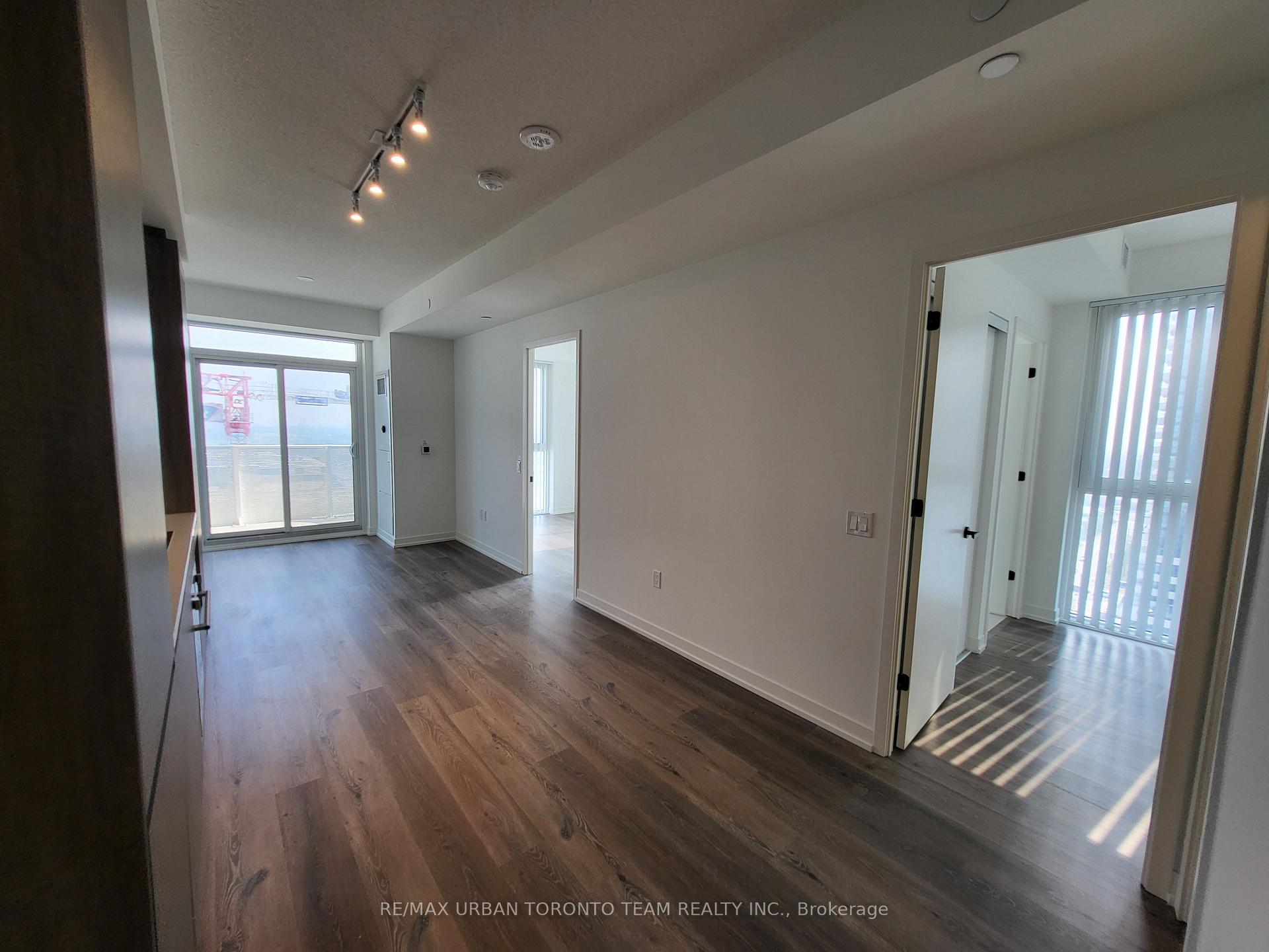 Photo 3 of Unit 1612, 28 Interchange Way, Vaughan, Vaughan Corporate Centre — HOMEH