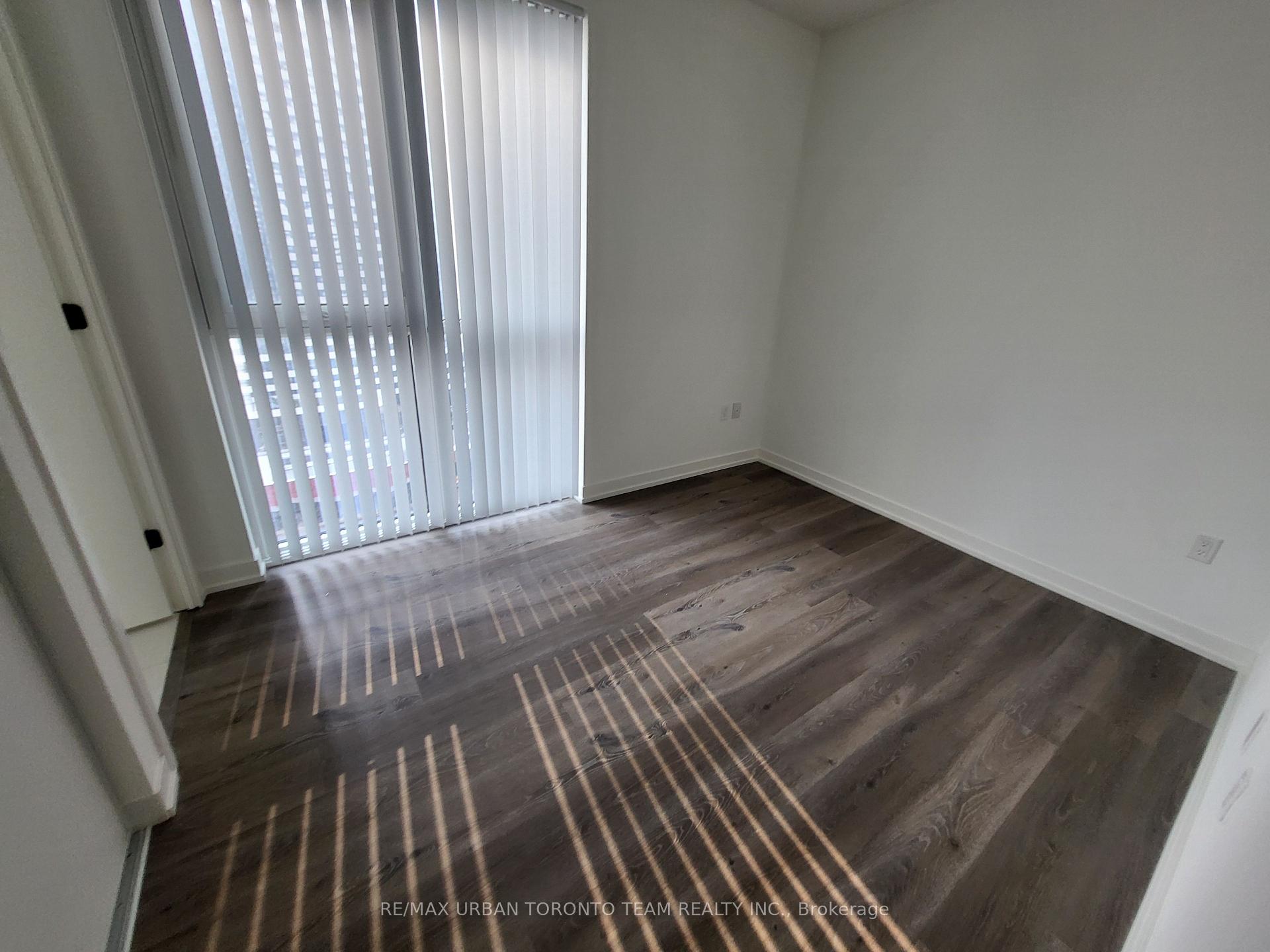 Photo 9 of Unit 1612, 28 Interchange Way, Vaughan, Vaughan Corporate Centre — HOMEH