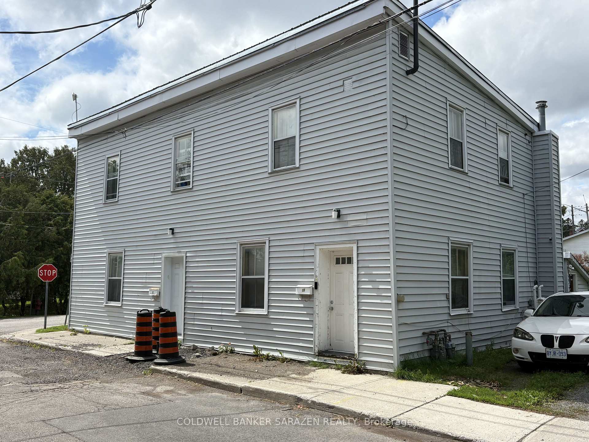 Photo of 19 & 21 Rock Lane E