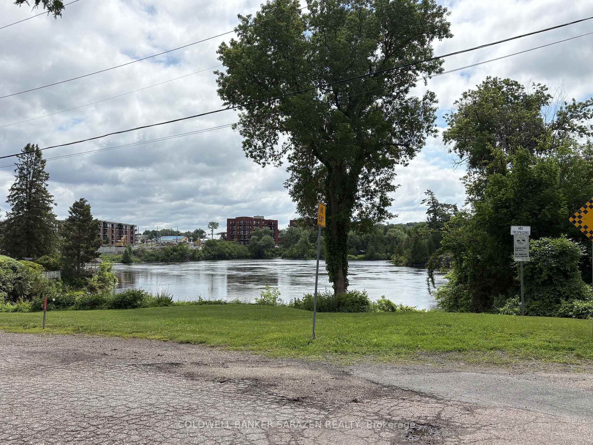 Photo 2 of 19 & 21 Rock Lane E, Arnprior, Arnprior — HOMEH