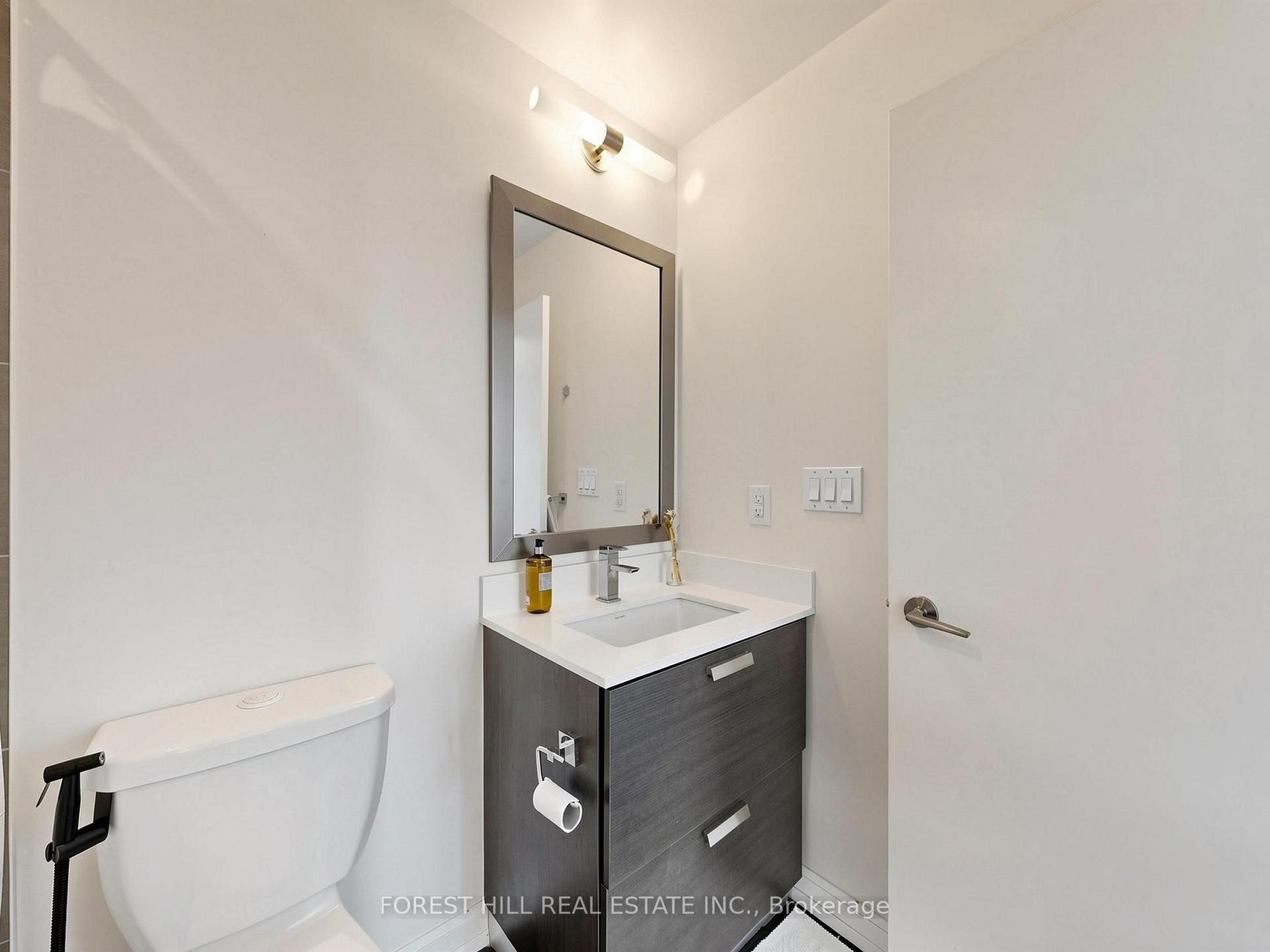 Photo 30 of Unit 2008, 9 Bogert Avenue, North York, Lansing-Westgate — HOMEH