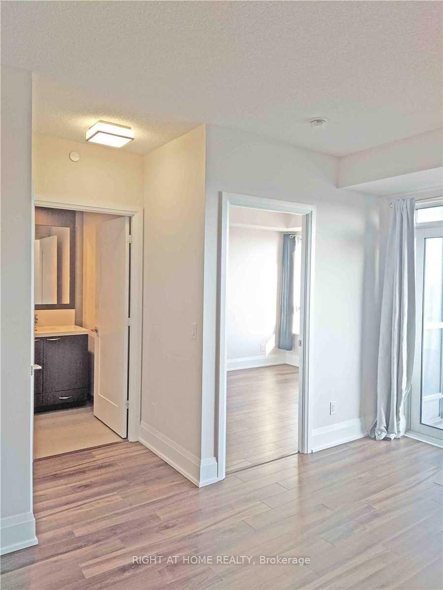 Photo 10 of Unit 1907, 120 Harrison Garden Boulevard, North York, Willowdale East — HOMEH