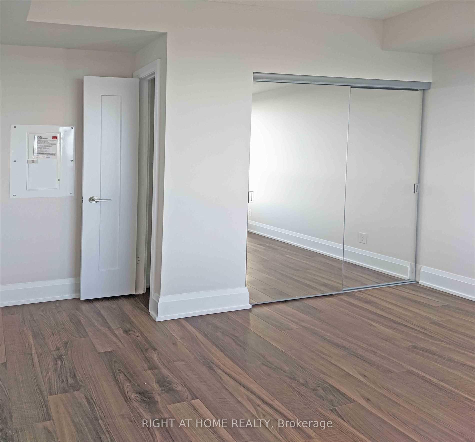 Photo 12 of Unit 1907, 120 Harrison Garden Boulevard, North York, Willowdale East — HOMEH
